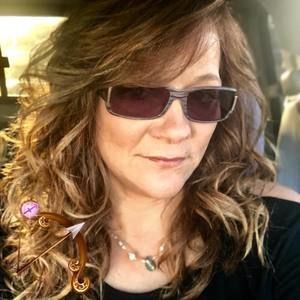 Meet your Posher, Lena